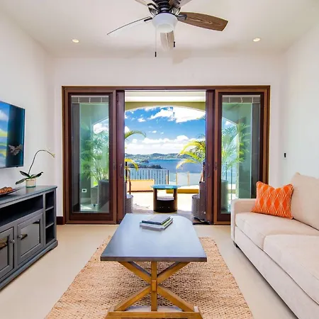 360 Splendor 305-Ocean View Condo-Breakfast Included!